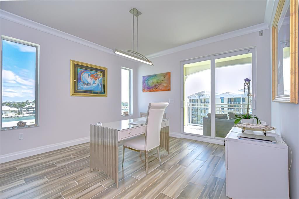 Home Office, Interior, Pendant Lights, Wood Texture Flooring