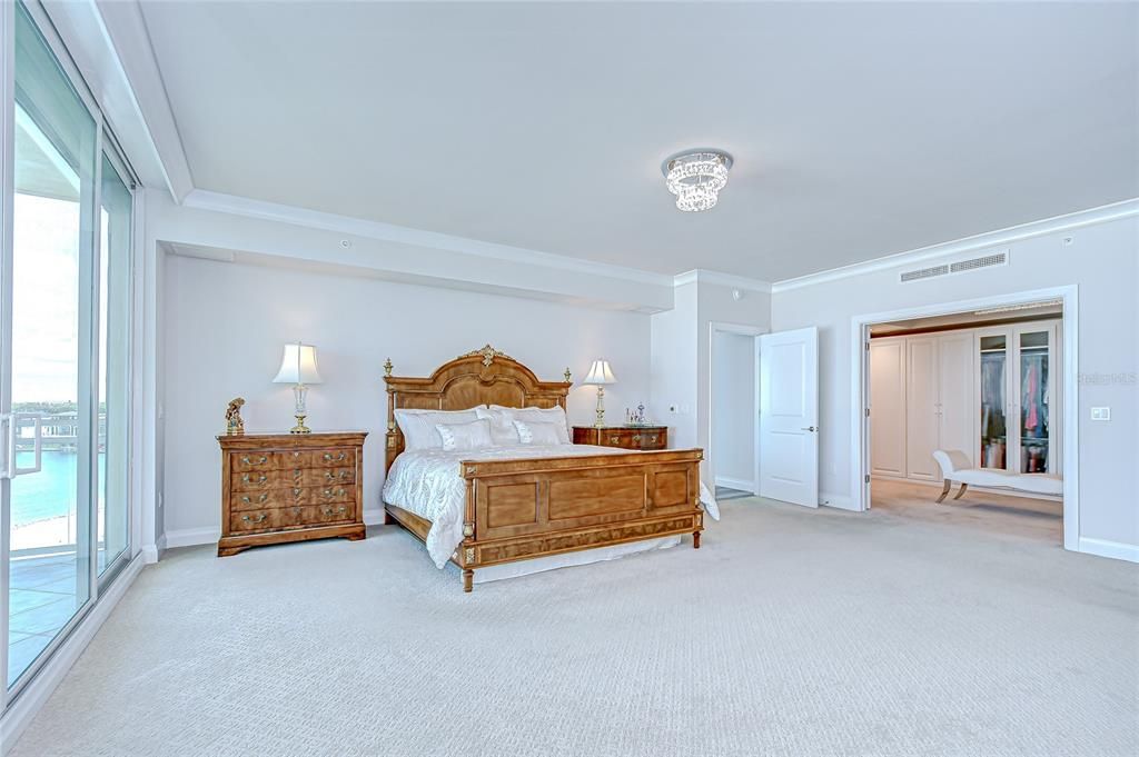 Bedroom, Interior, Water