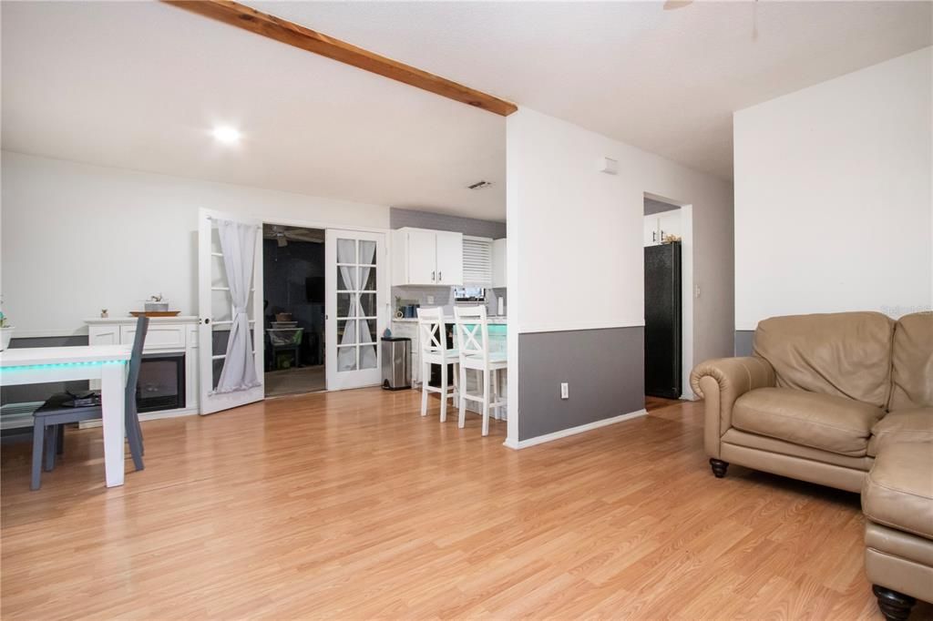 Dining room, Interior, Kitchen, Recessed Lighting, Wood Texture Flooring