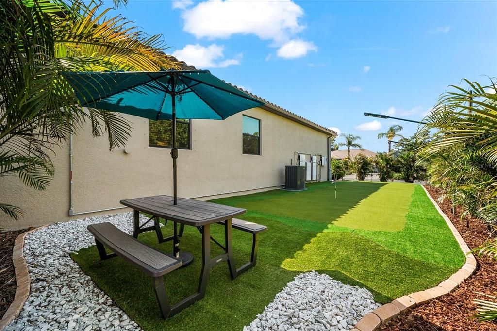 Backyard, Exterior