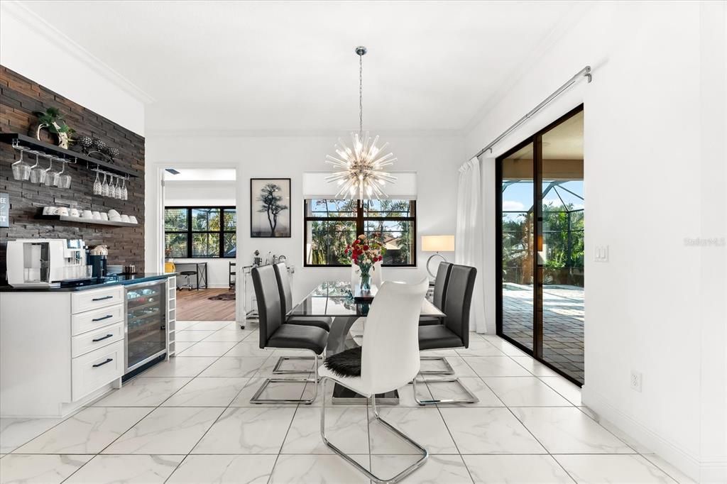 Dining room, Interior, Kitchen, Marble, Pendant Lights