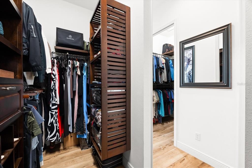 Interior, Walk-in Closets, Wood Texture Flooring