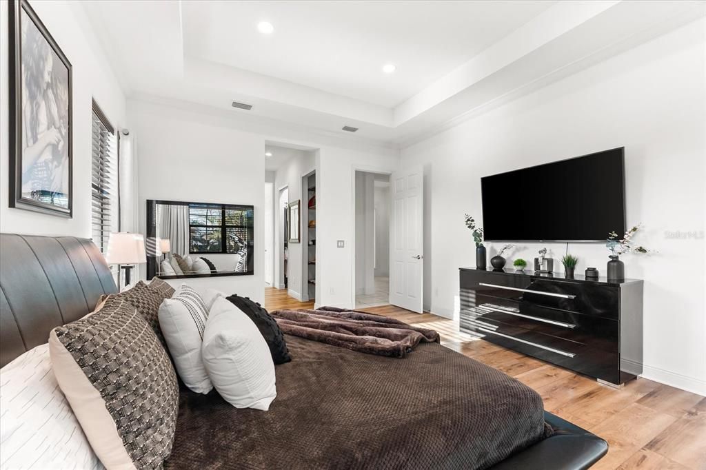 Bedroom, Interior, Recessed Lighting, Wood Texture Flooring