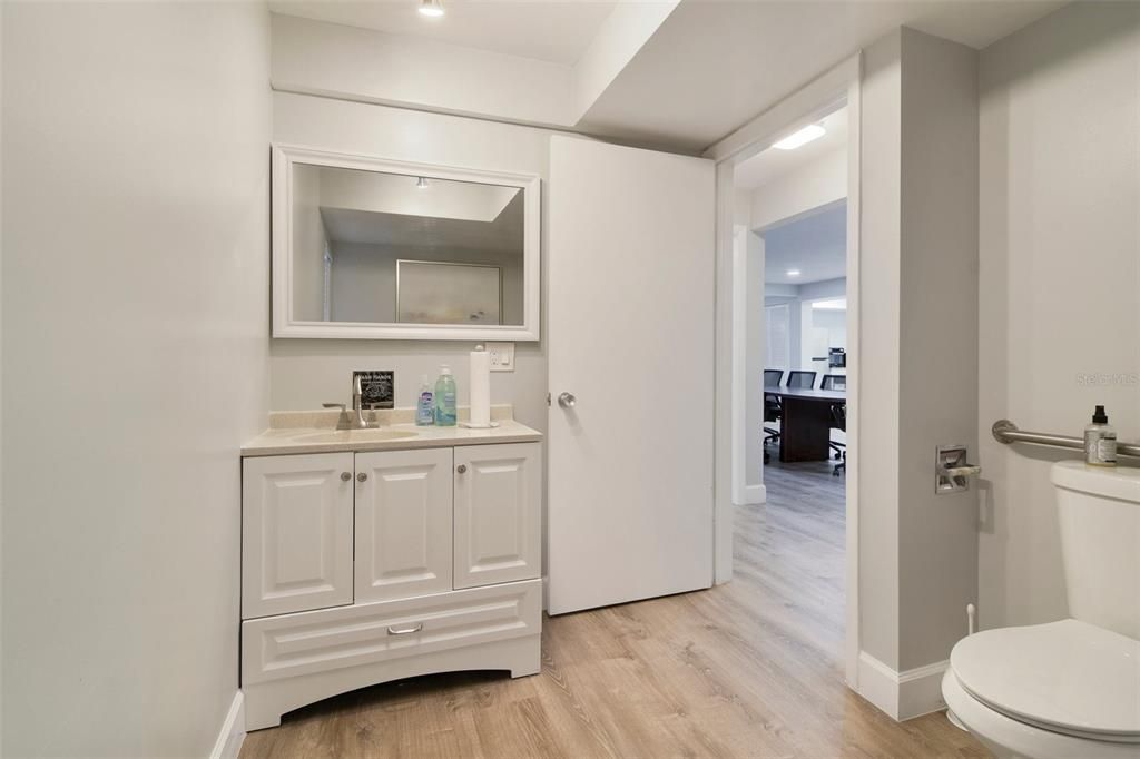 Bathroom, Interior, Recessed Lighting, Wood Texture Flooring
