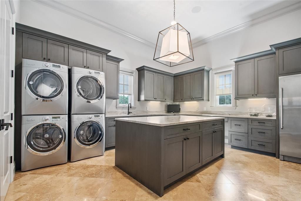 Interior, Kitchen, Pendant Lights, Washer