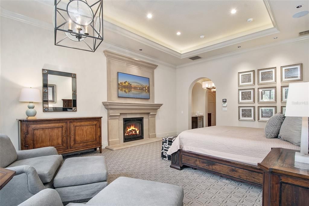 Bedroom, Fireplace, Interior, Pendant Lights, Recessed Lighting