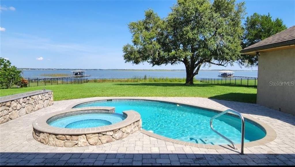 Exterior, Pool, Water