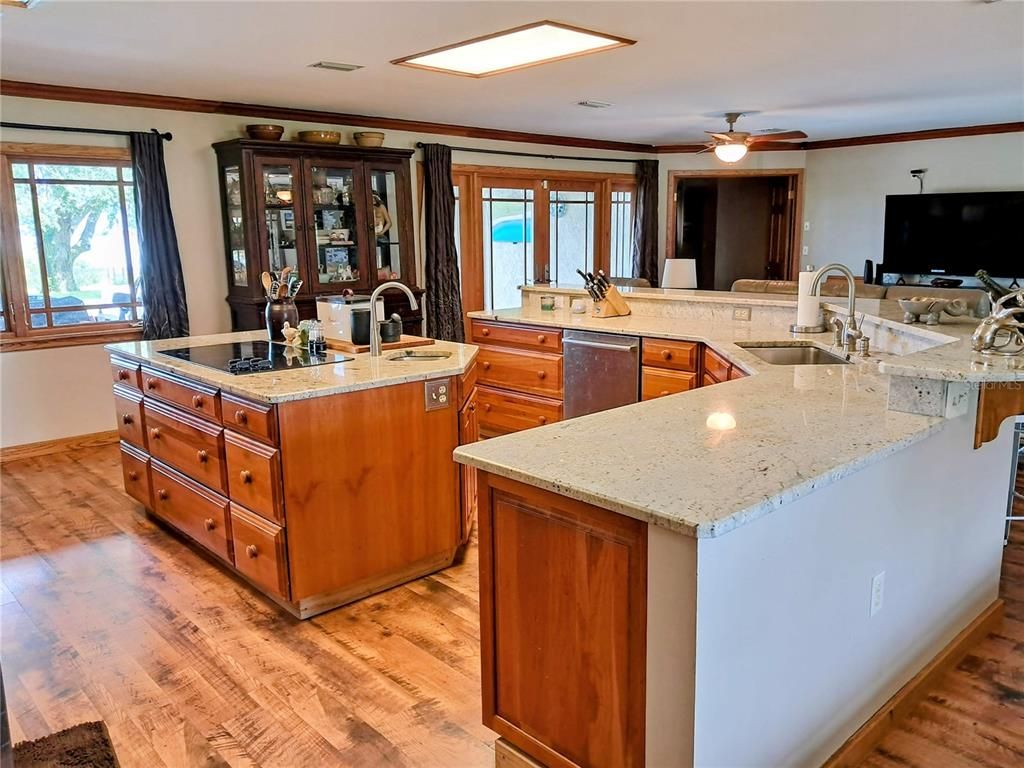 Interior, Kitchen, Recessed Lighting, Wood Texture Flooring