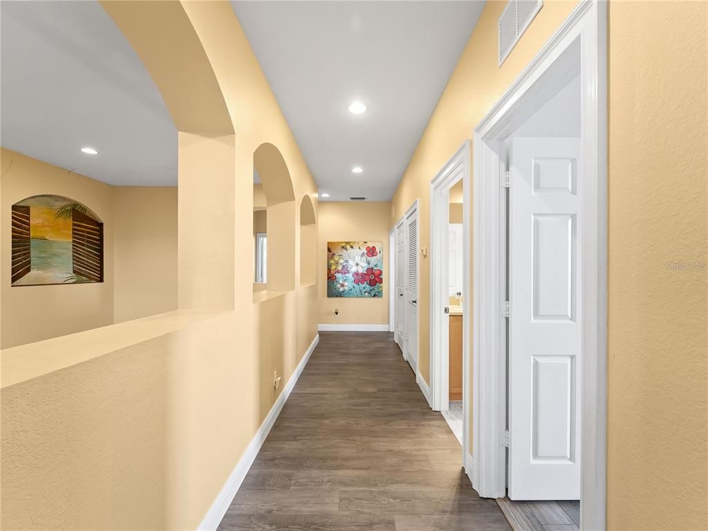 Interior, Recessed Lighting, Wood Texture Flooring