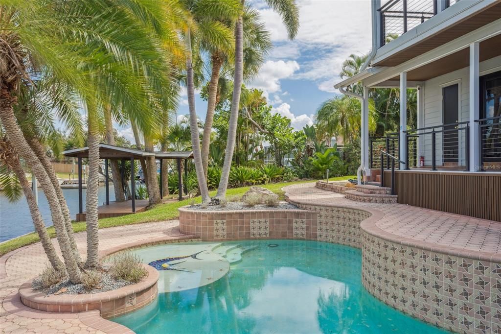 Exterior, Pool, Water