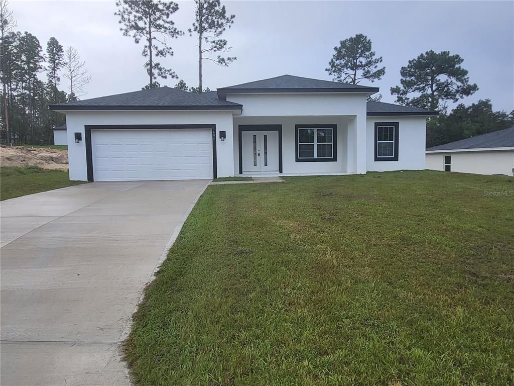 Attached, Exterior, Facade, Ranch
