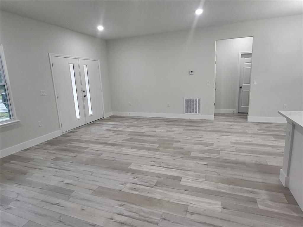 Empty room, Interior, Recessed Lighting, Wood Texture Flooring