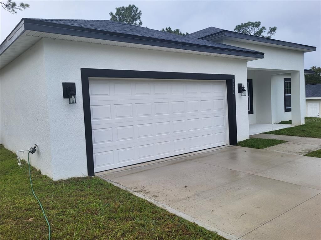 Detached Garage, Exterior