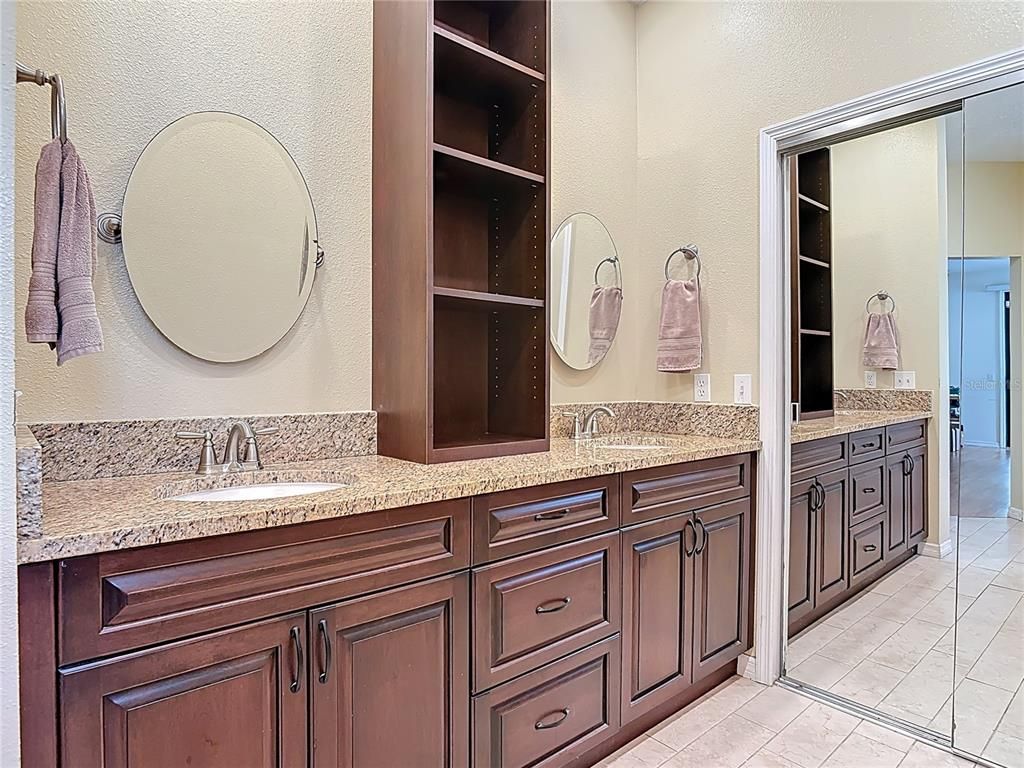 Bathroom, Dual Sink Vanities, Interior