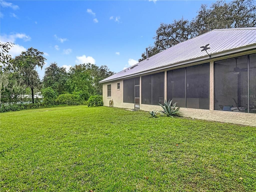 Backyard, Exterior