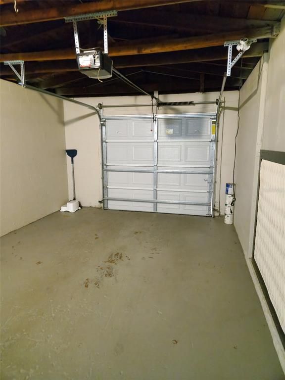 Garage, Interior