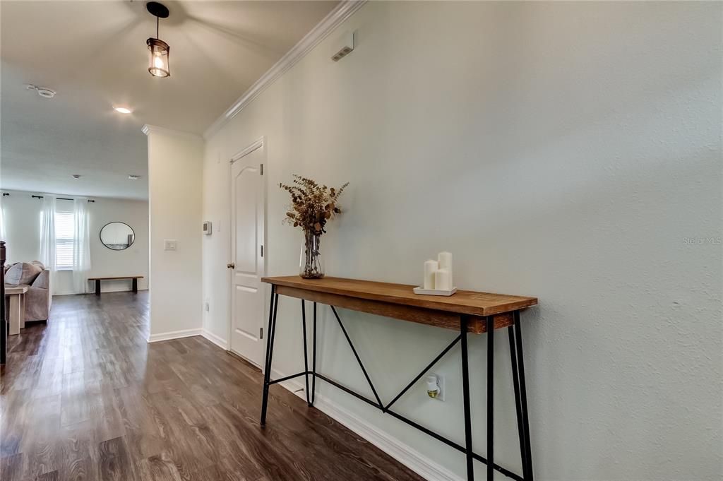 Interior, Pendant Lights, Recessed Lighting, Wood Texture Flooring