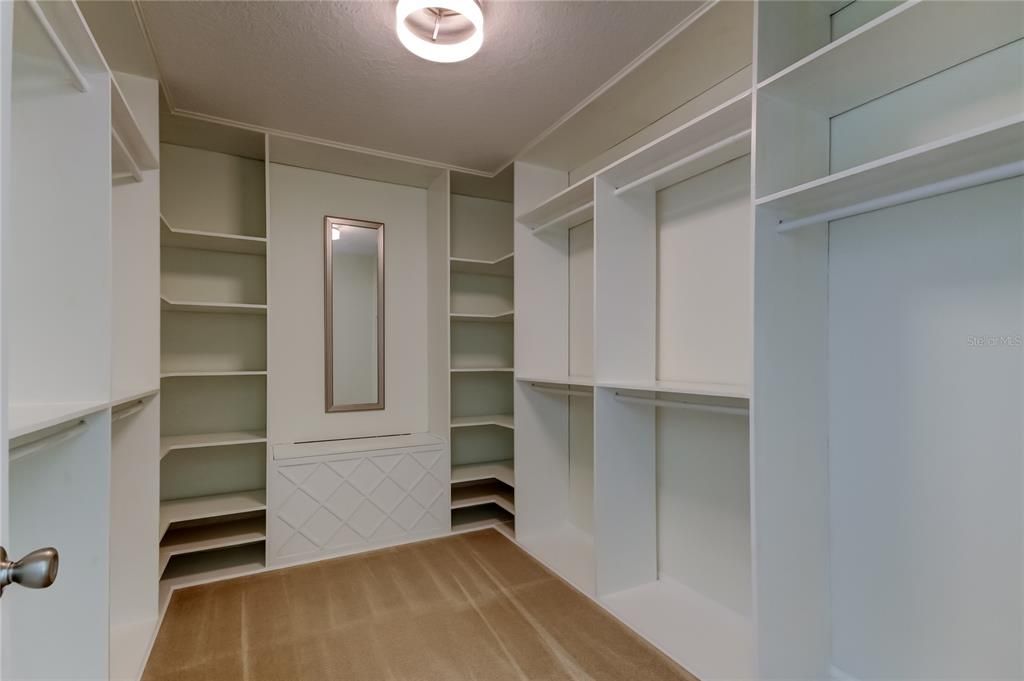 Interior, Walk-in Closets, Wood Texture Flooring
