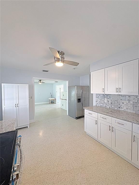 Empty room, Interior, Kitchen