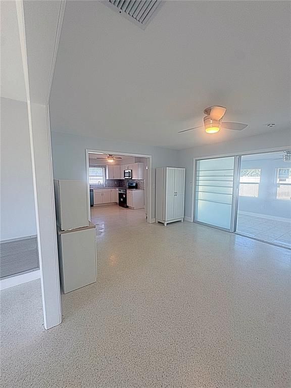 Empty room, Interior, Kitchen