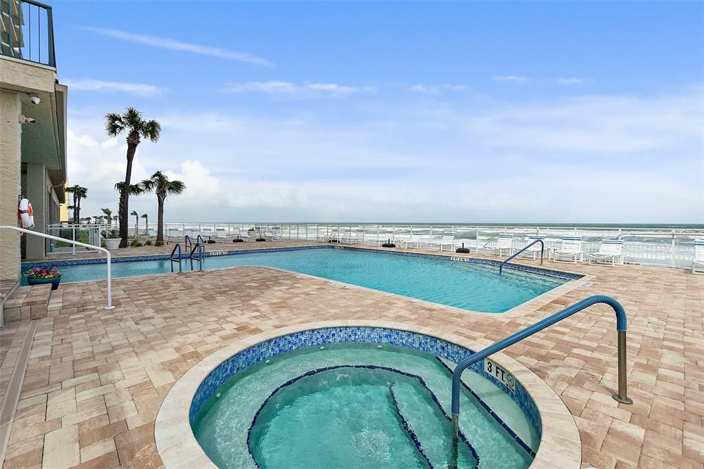 Exterior, Pool, Water