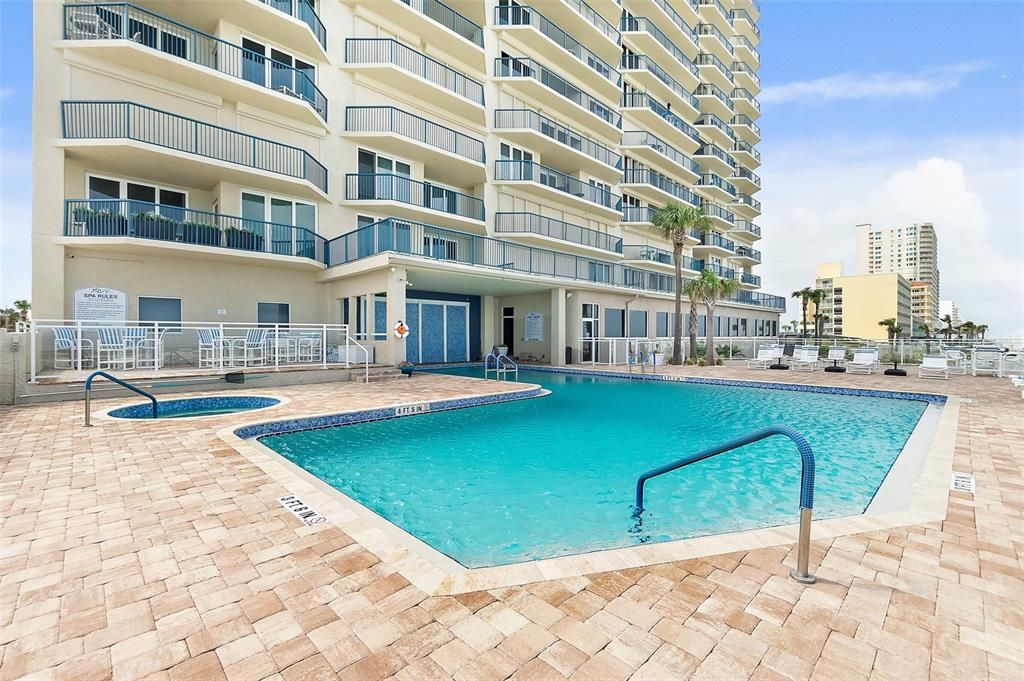 Exterior, Pool