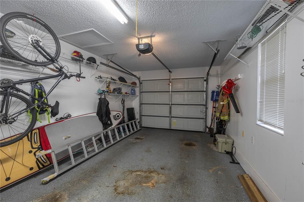 Garage, Interior