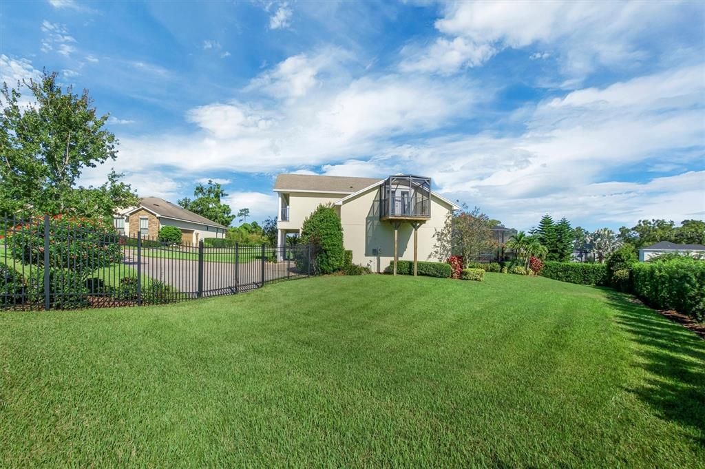 Backyard, Exterior