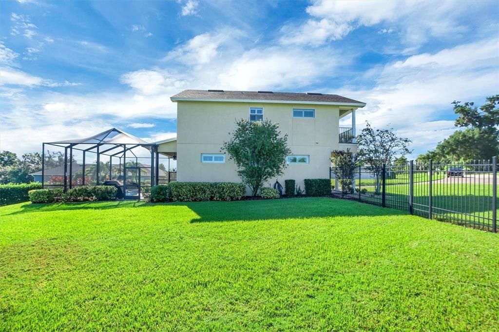 Backyard, Exterior