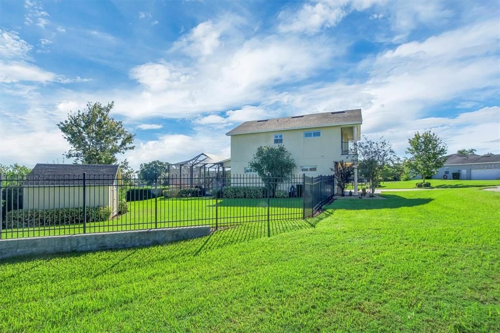 Backyard, Exterior