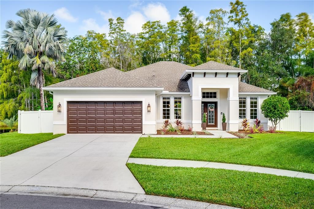 Attached, Exterior, Facade, Ranch