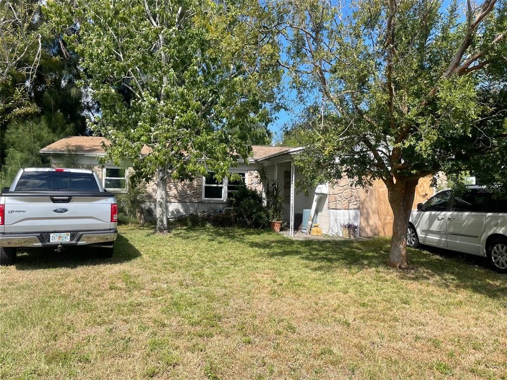 Backyard, Exterior
