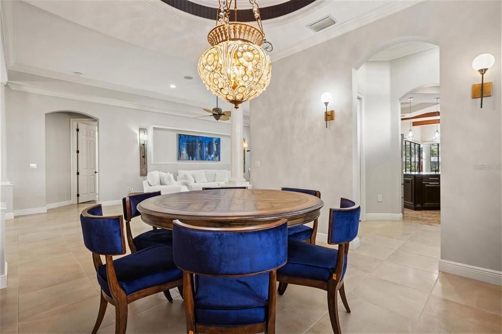 Chandelier, Dining room, Interior, Pendant Lights, Recessed Lighting