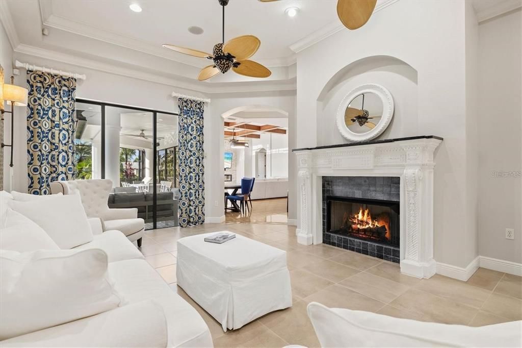Fireplace, Interior, Living room, Recessed Lighting