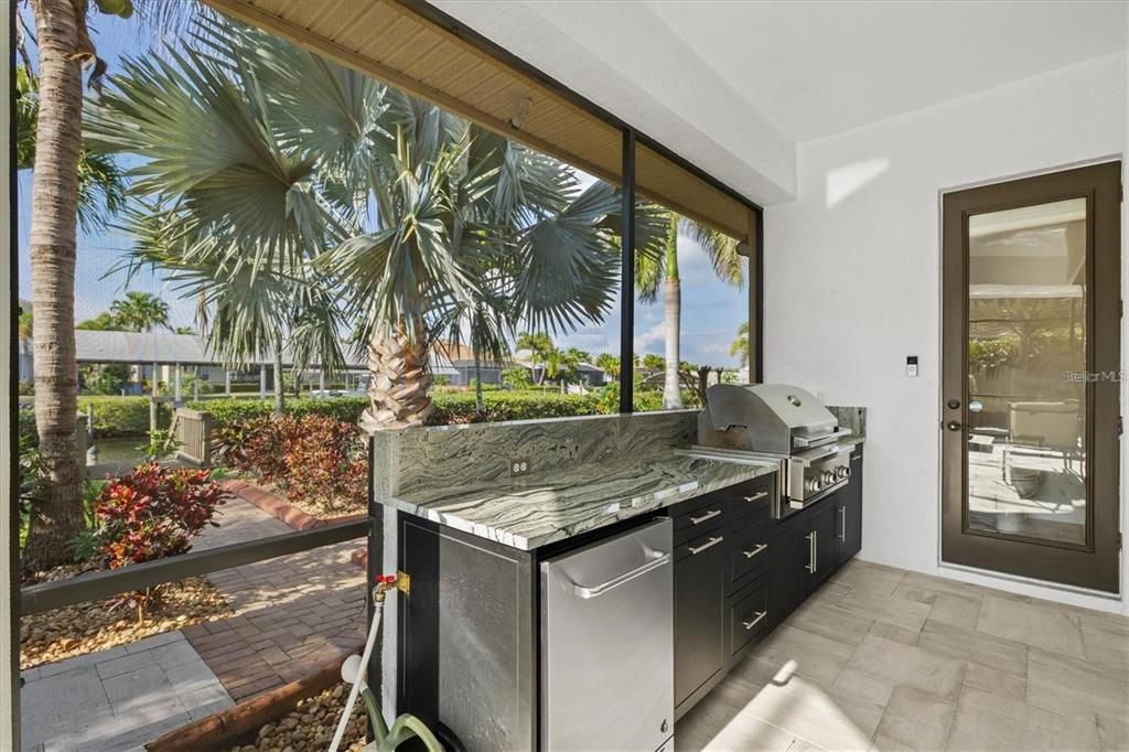 Exterior, Outdoor Kitchen