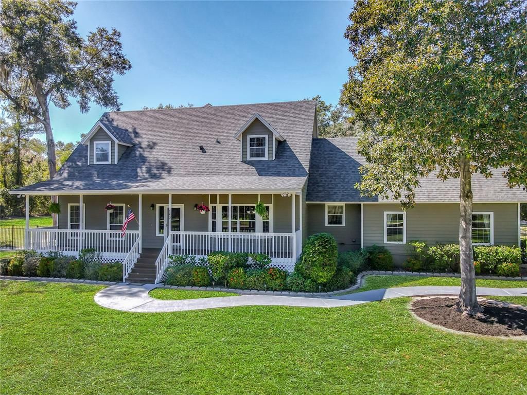 Exterior, Facade, Cape Cod