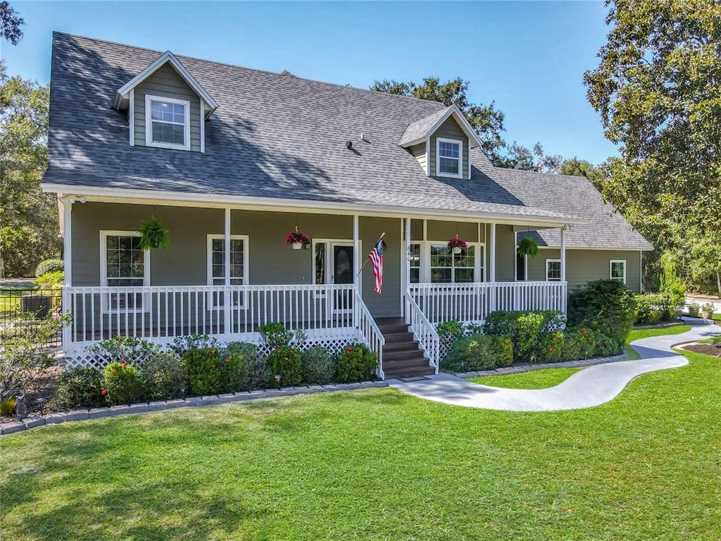 Exterior, Facade, Cape Cod