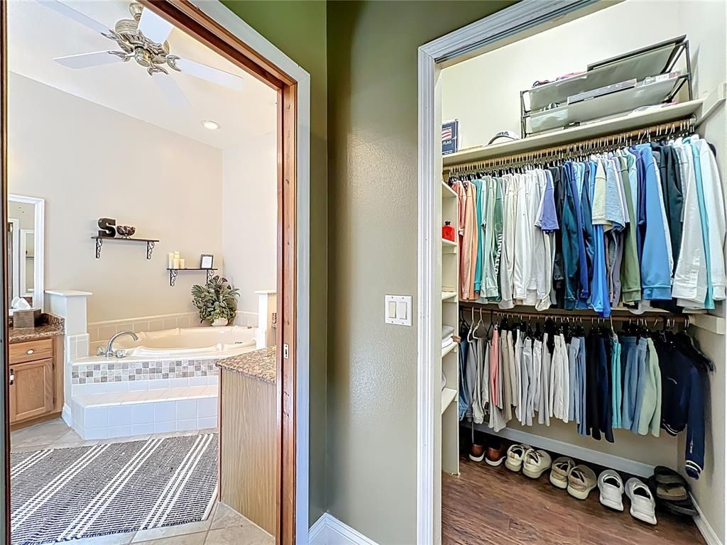 Bathroom, Interior, Recessed Lighting, Walk-in Closets, Wood Texture Flooring