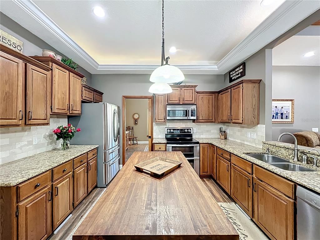 Interior, Kitchen, Pendant Lights, Recessed Lighting, Stainless Steel Appliances