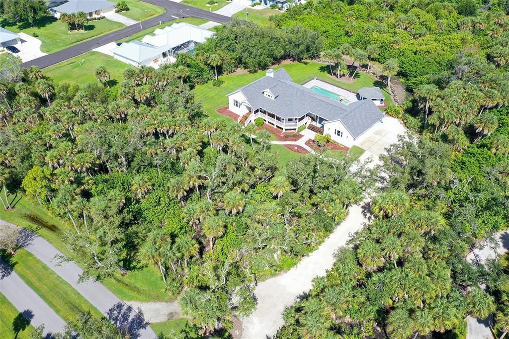 Exterior, Drone