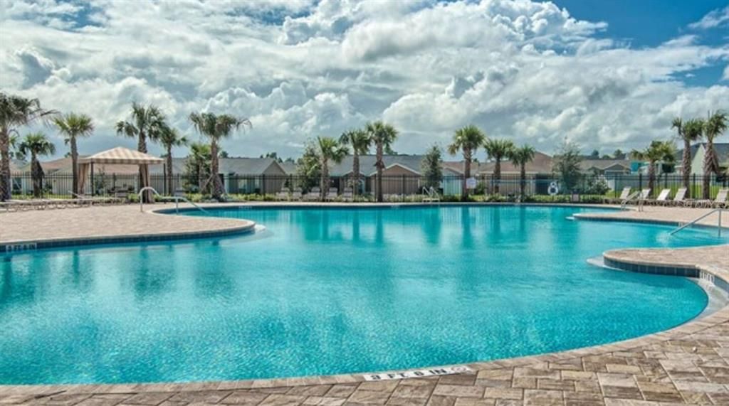 Exterior, Pool