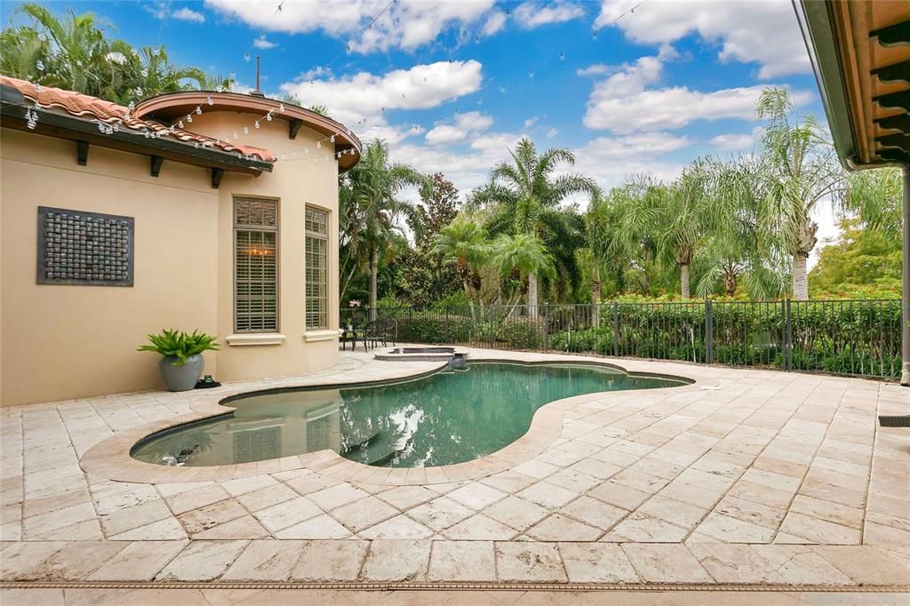 Exterior, Pool