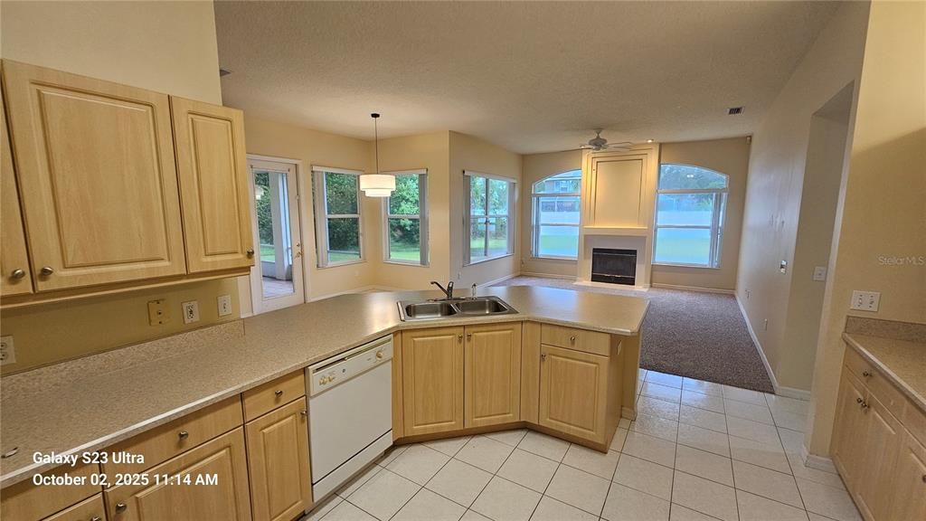 Fireplace, Interior, Kitchen, Pendant Lights