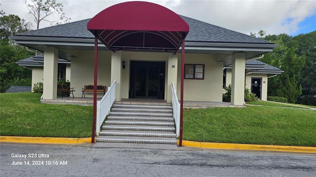 Exterior, Facade, None