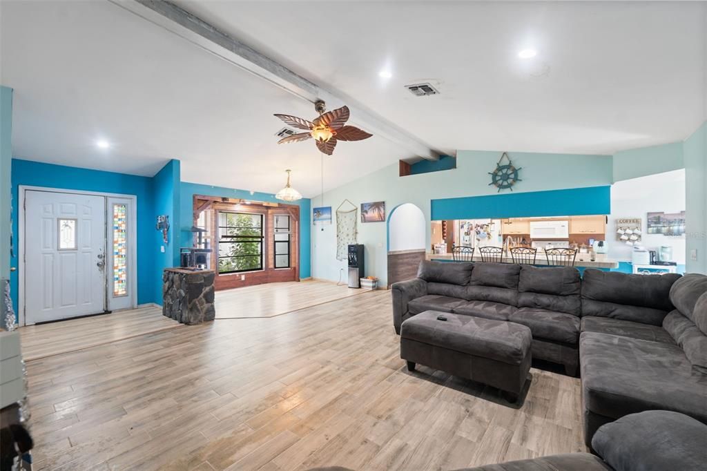 Interior, Living room, Recessed Lighting, Wood Texture Flooring
