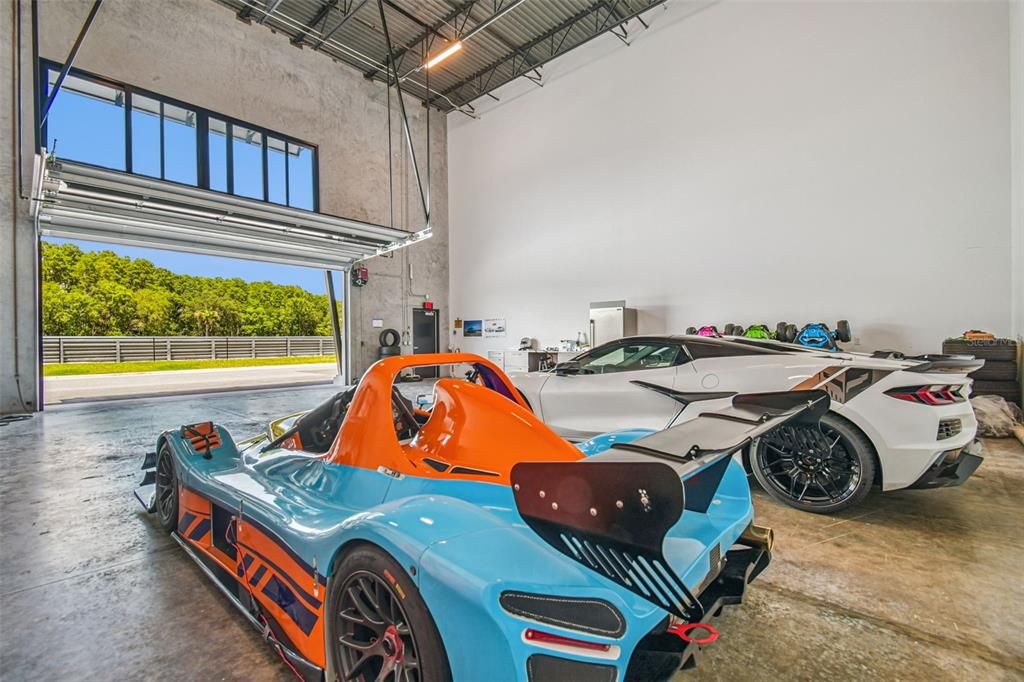 Garage, Interior
