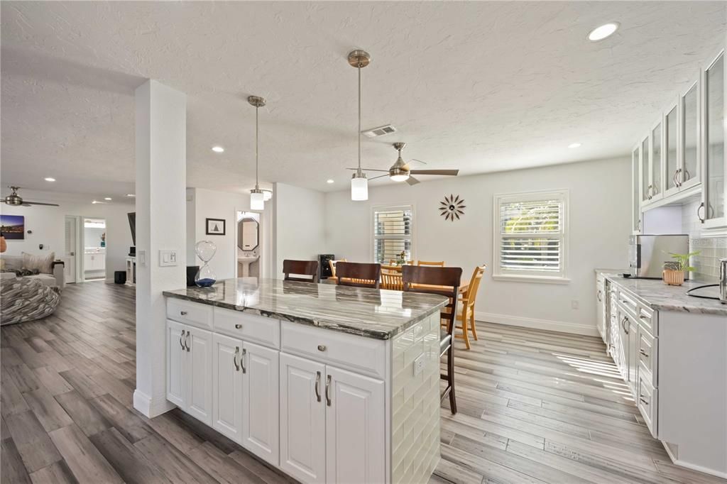 Dining room, Interior, Kitchen, Pendant Lights, Recessed Lighting, Wood Texture Flooring