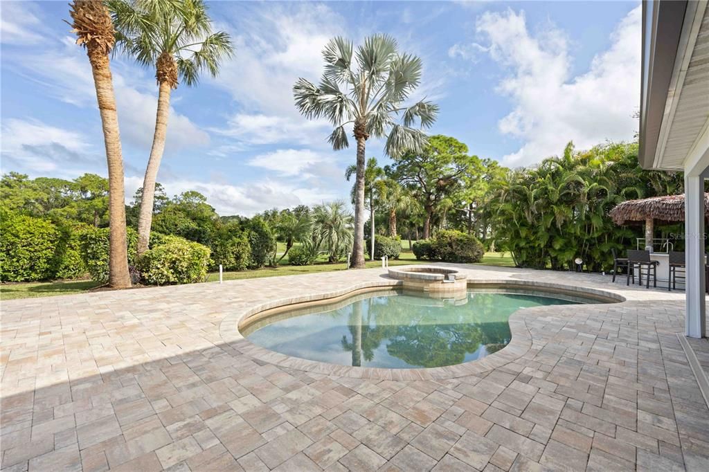 Exterior, Pool