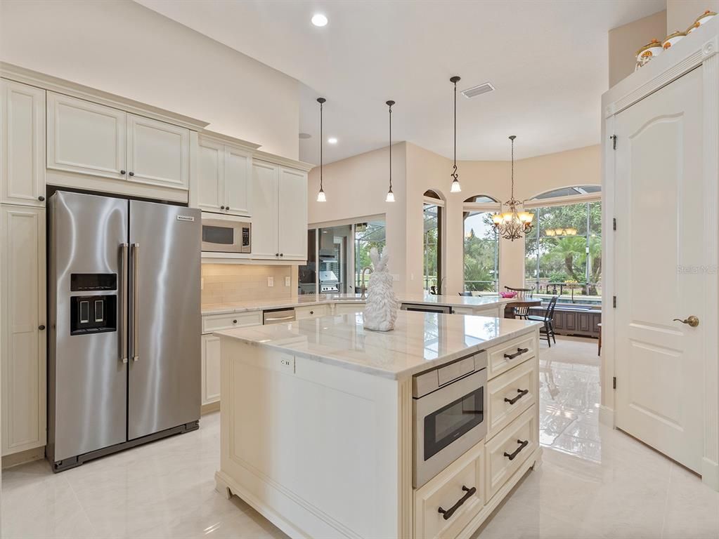 Interior, Kitchen, Pendant Lights, Recessed Lighting, Stainless Steel Appliances