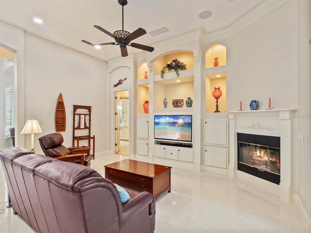 Fireplace, Interior, Living room, Recessed Lighting